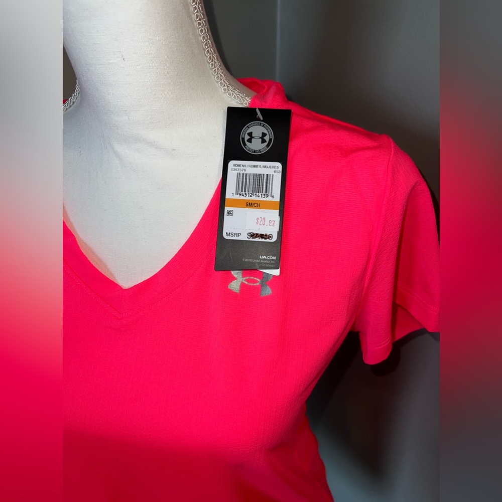 Under Armour workout top NWT